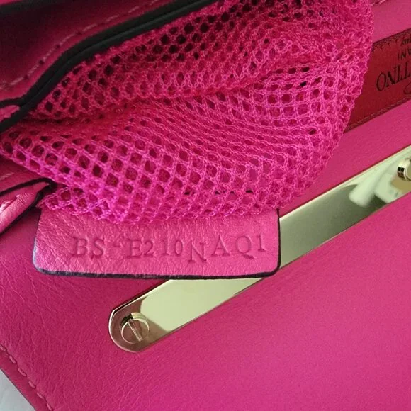 Rare VALENTINO Napa Lace Girello Flap Bag in Fuschia - Picture 8 of 16